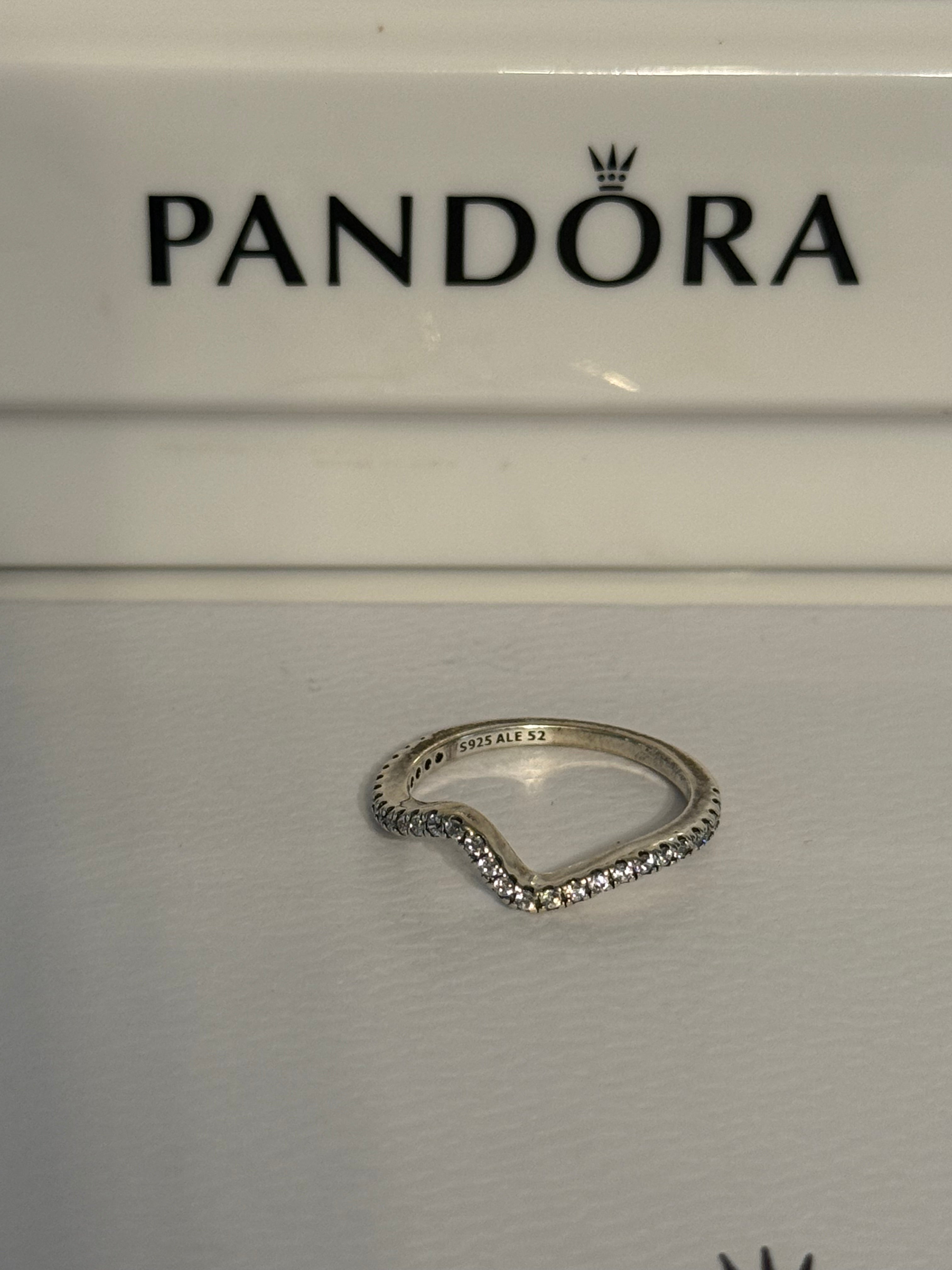 Pandora Sparkling Wave Ring