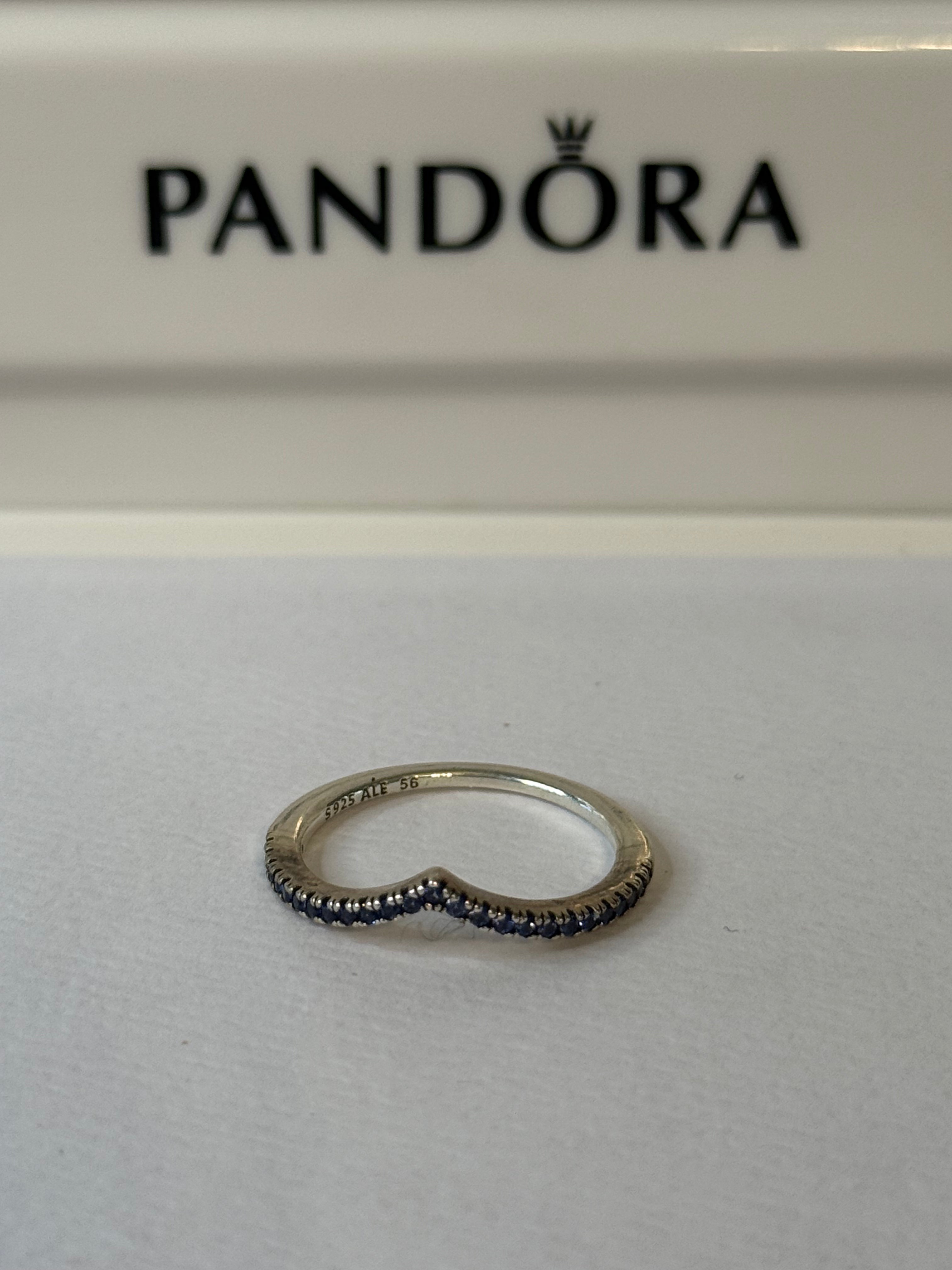 Pandora Sparkling Blue Wishbone Ring