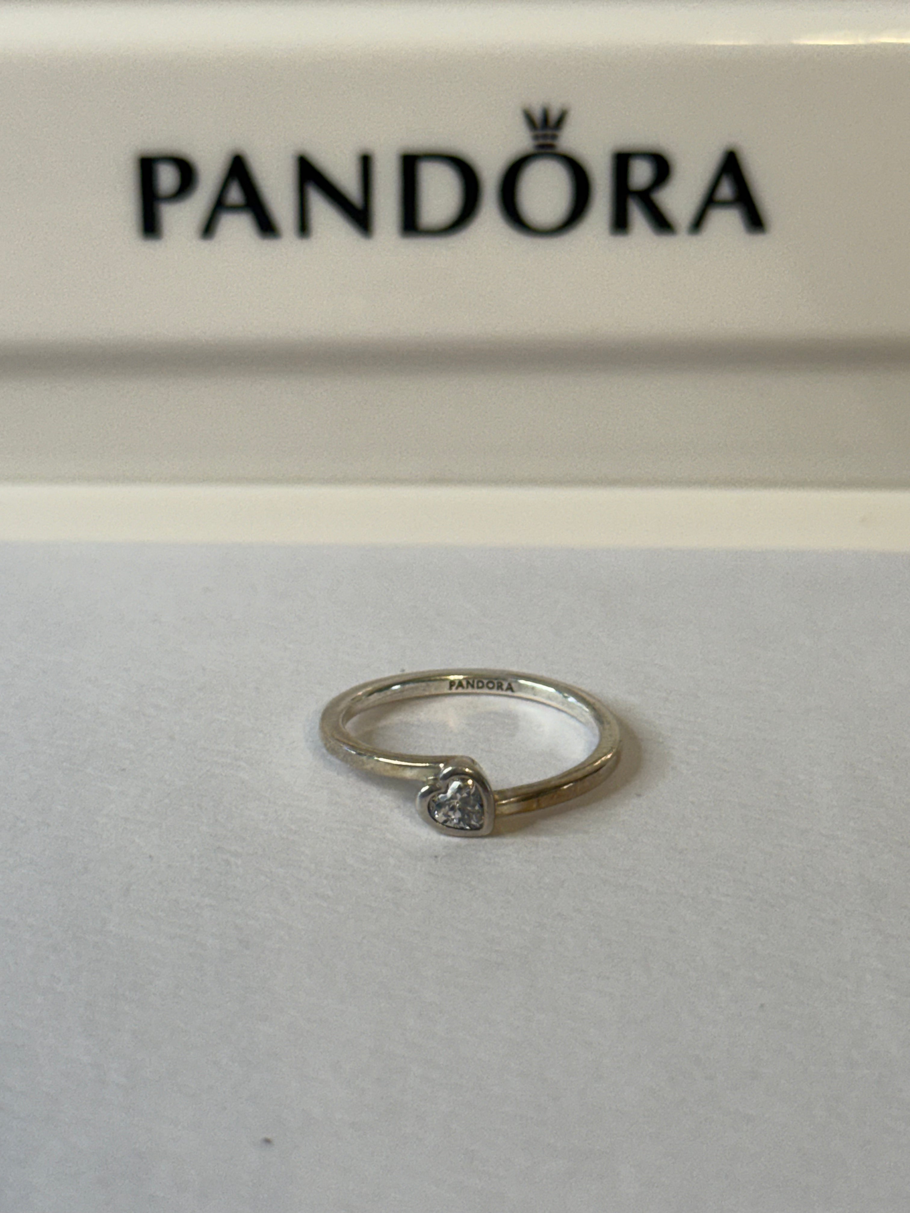 Pandora Clear Tilted Heart Solitaire